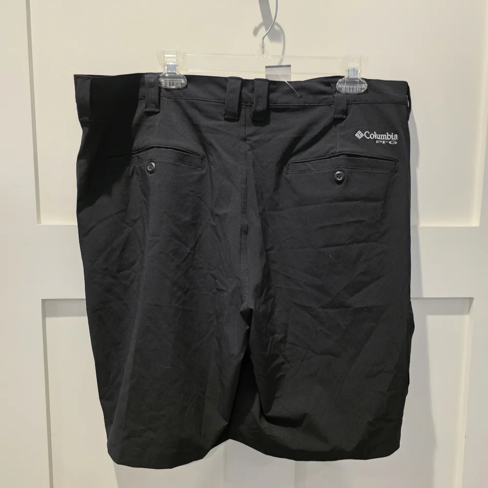 Columbia Men’s Shorts Sz 40 PFG Terminal Tackle Omni Shield Black Bottle Opener